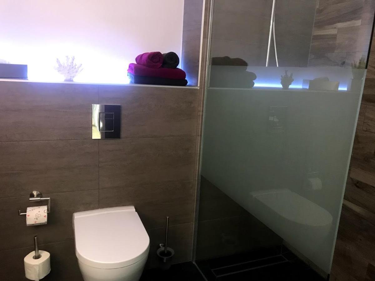 Salzhausblick Business Apartments - Zentrale Lage Am Salzhaus - Mwst-Rechnung Verfuegbar تسيتاو الغرفة الصورة