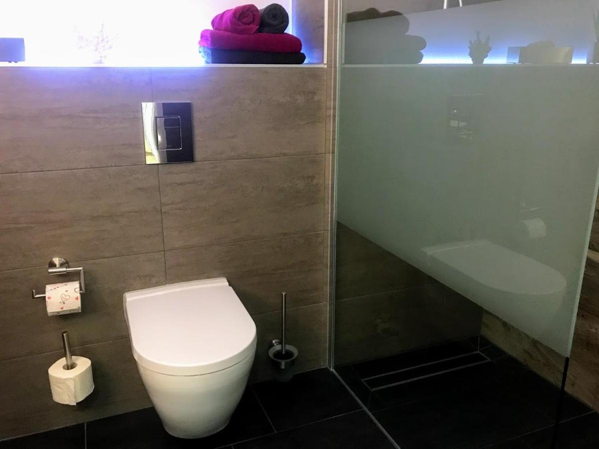 Salzhausblick Business Apartments - Zentrale Lage Am Salzhaus - Mwst-Rechnung Verfuegbar تسيتاو الغرفة الصورة