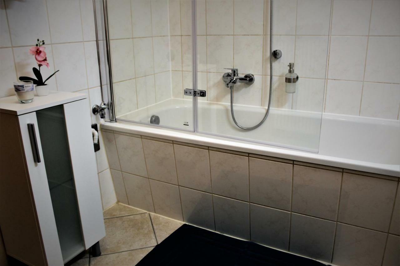 Salzhausblick Business Apartments - Zentrale Lage Am Salzhaus - Mwst-Rechnung Verfuegbar تسيتاو المظهر الخارجي الصورة